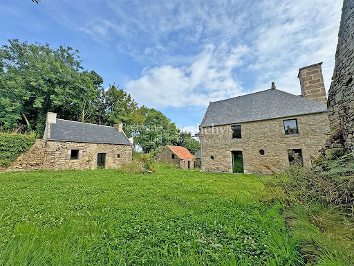 Seaside property with garden 2