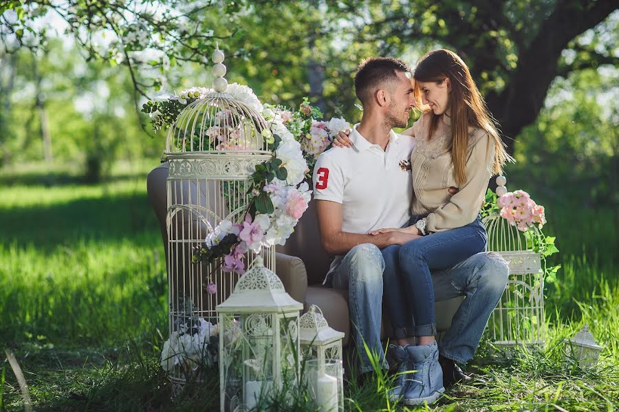 Nhiếp ảnh gia ảnh cưới Alena Dmitrienko (alexi9). Ảnh của 18 tháng 5 2017