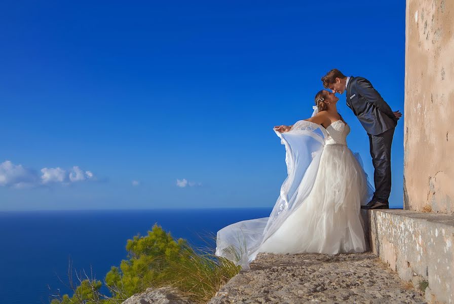 Fotografo di matrimoni Mandy Godbehear (mandygodbehear). Foto del 26 ottobre 2018