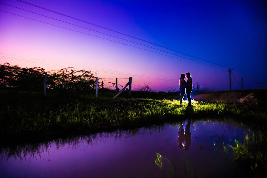 Fotógrafo de casamento Rahul Studio (rahulstudio). Foto de 30 de setembro 2016