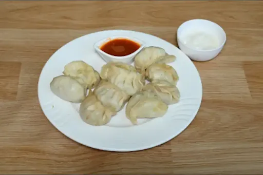 Veg Momos [8 Pieces]