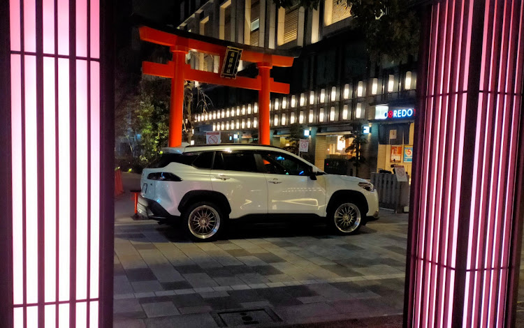 カローラクロスの黄砂・洗車・DIY・PickUpCarsで会いましょう・神社に関するカスタム事例の投稿画像1枚目