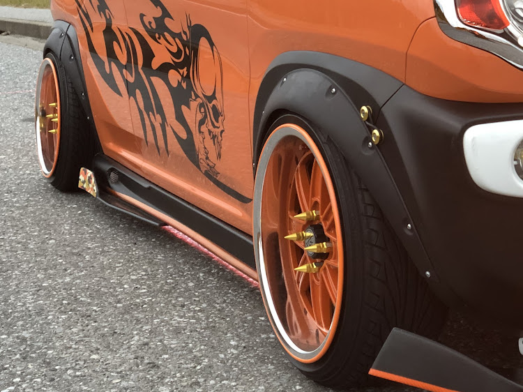 ハスラーの千葉フォルニア・車と海と夕陽・リムガード貼付・そのオレンジが、心を熱くする。・ドライブに関するカスタム事例の投稿画像2枚目