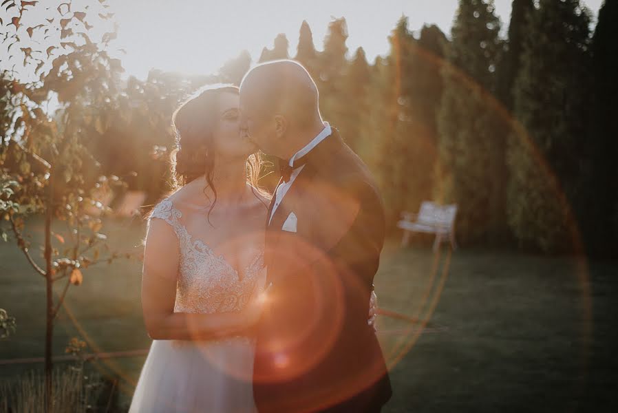 Fotógrafo de bodas Radosław Kozieł (tonyszczescia). Foto del 5 de abril 2020