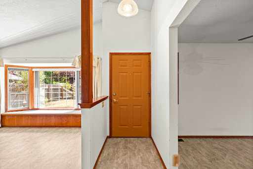 Buy this luxury house in Eugene (United States)