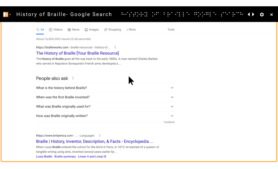 Um leitor de tela traduz os resultados da pesquisa do Google sobre a história do braille.