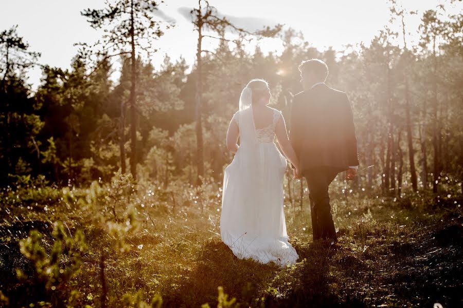 Fotografo di matrimoni Kristine Hellemo (hellemok). Foto del 13 maggio 2019