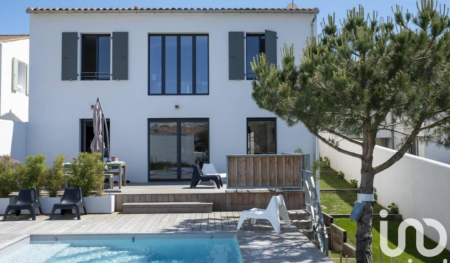 House with pool and terrace Rivedoux-Plage