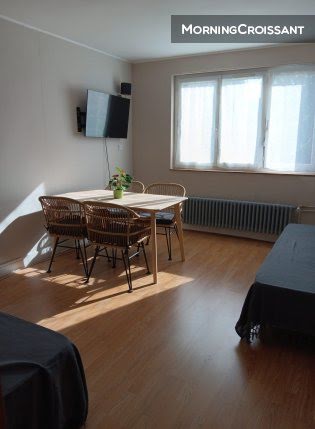 Location meublée appartement 2 pièces 58 m² à Neuilly-sur-Marne (93330), 1 849 €