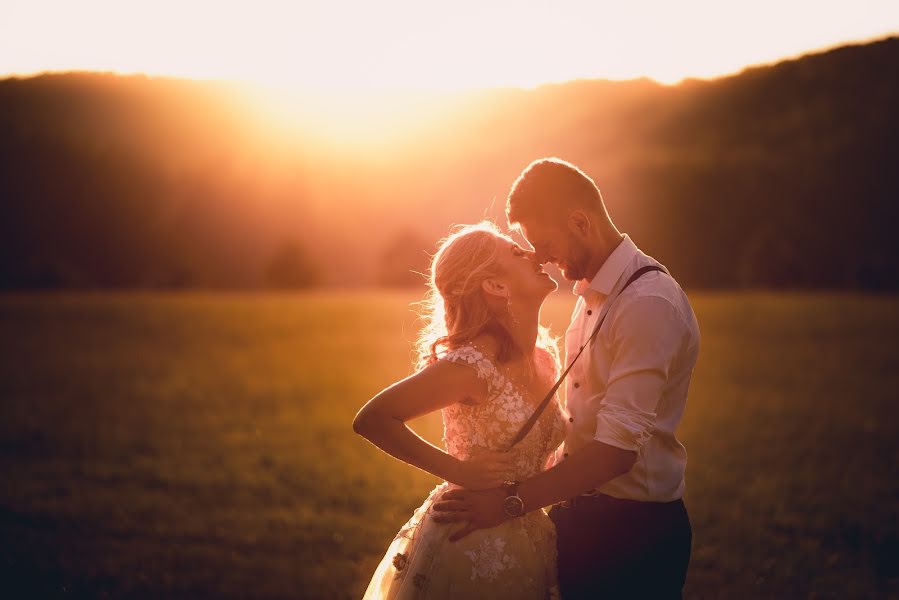 Wedding photographer Magdalena Korzeń (korze). Photo of 8 July 2019