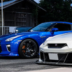 NISSAN GT-R R35