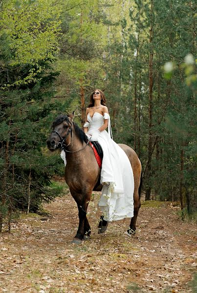 Fotografo di matrimoni Yuriy Serebrov (serebrov). Foto del 30 aprile