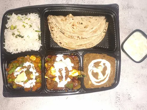 Veg Deluxe Thali