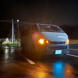 ハイエースバン KDH206V