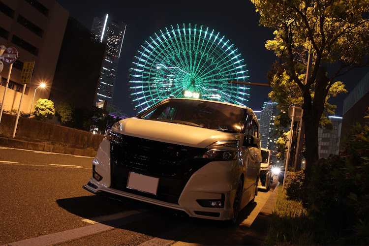 セレナのカメ活練習・エムズスピード・ヴォクシー80・ノートNISMO？・仕事上がりの至福のひととき♪に関するカスタム事例の投稿画像1枚目