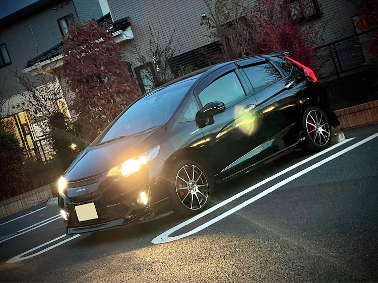 フィットのFIT3・フィット・無限・夜ショットに関するカスタム事例の投稿画像1枚目