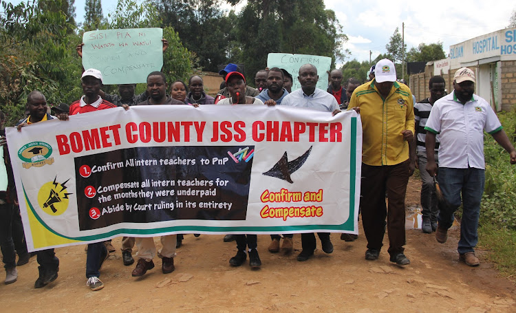 Bomet Junior Secondary School teachers with KUPPET officials hold demonstrations in Bomet town on May 13, 2024