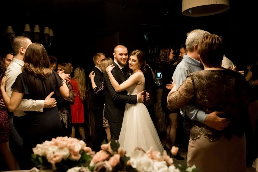 Fotógrafo de casamento Natalya Popova (baltic). Foto de 26 de março 2019