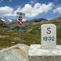 Cippo di Confine Italia-Svizzera di Laucol