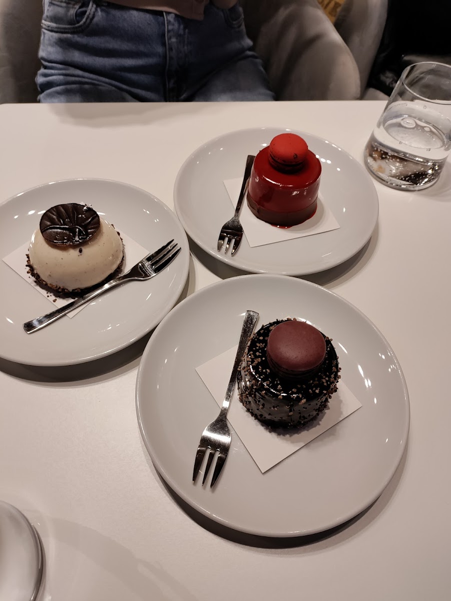 Gluten-Free Dessert at 100% CZEKOLADY