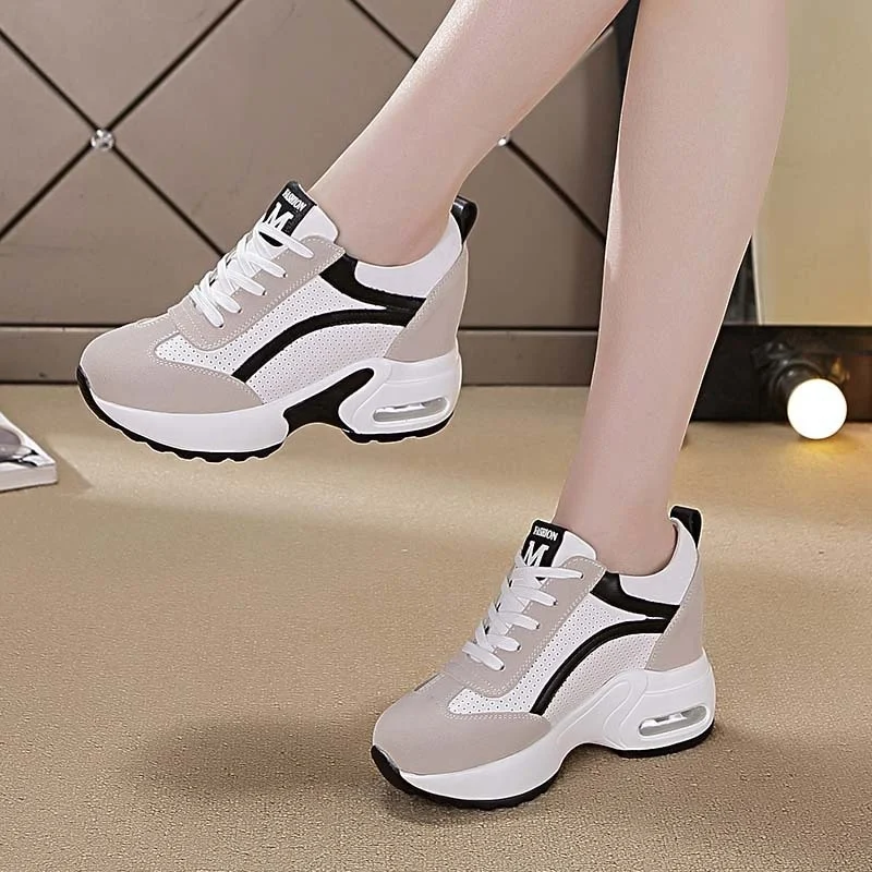 Zapatos casuales de plataforma para mujer con cuña y cordones, bajos, perfectos para un look diario cómodo y moderno.