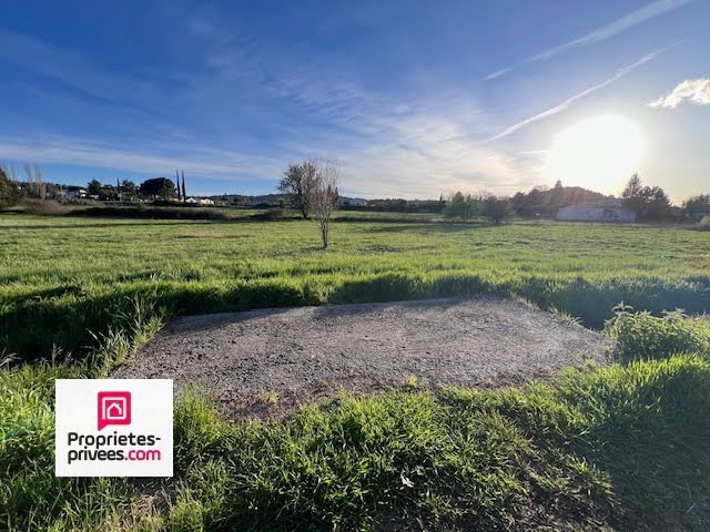 Vente terrain  3870 m² à Rians (83560), 188 990 €