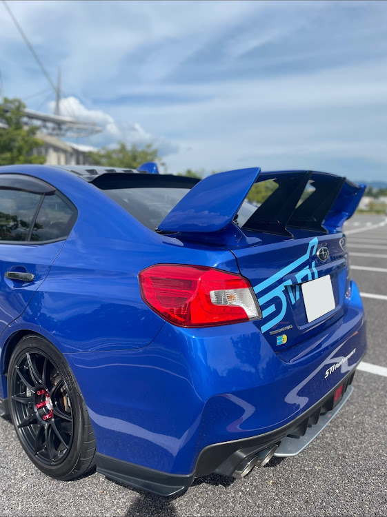 WRX STIのPERRIN・ウイングスタビライザー・ペリン・エアロ・ブラック ...