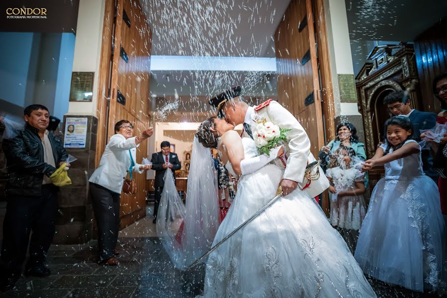 Fotógrafo de casamento Edin Condor (edincondor). Foto de 5 de novembro 2019