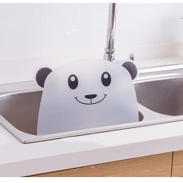 Creative kitchen water retaining plate, prevents water splashes and suctions water. Essential household tool for tidy ki