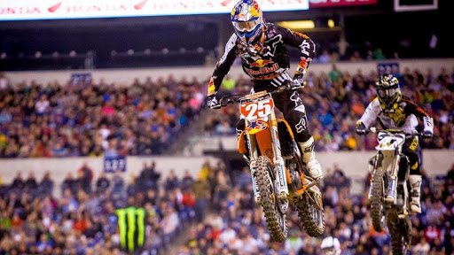 Extreme Action Dirt Bike Wallpaper