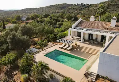 Maison avec piscine et jardin 2