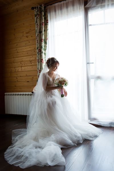 Fotógrafo de casamento Sabina Cherkasova (sabinaphotopro). Foto de 23 de janeiro 2019