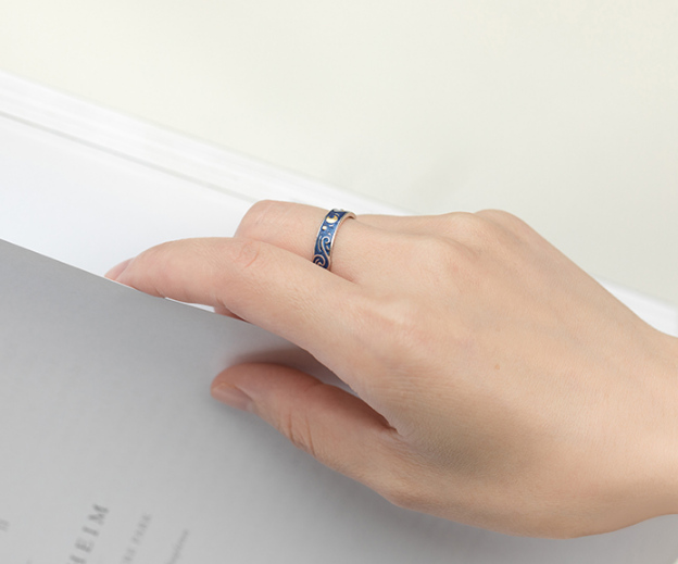 MOON STAR CANVAS RESIZABLE RING for any finger size. Unique design, comfortable and versatile. Perfect for everyday wear