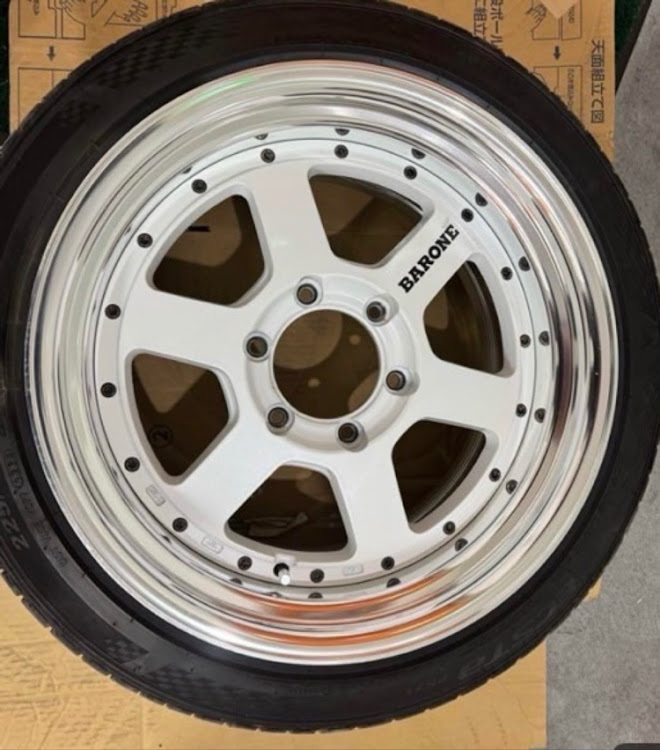 ハイエースバンのTURBOさんが投稿したカスタム事例の投稿画像2枚目