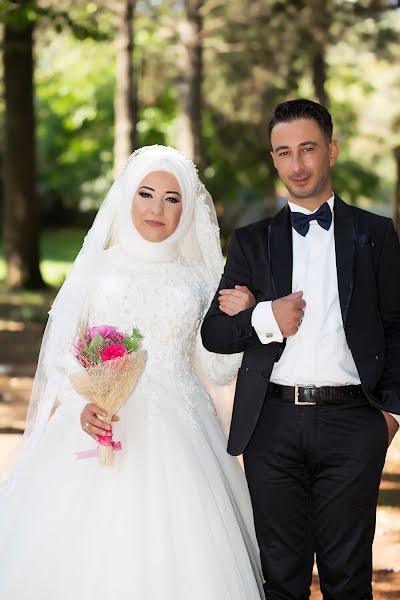 Fotógrafo de casamento Kartal Arikan (kartalarikan). Foto de 4 de novembro 2019