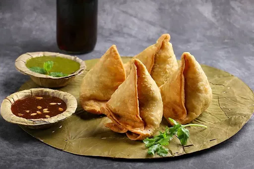 Malai Paneer Samosa [3 Pieces]