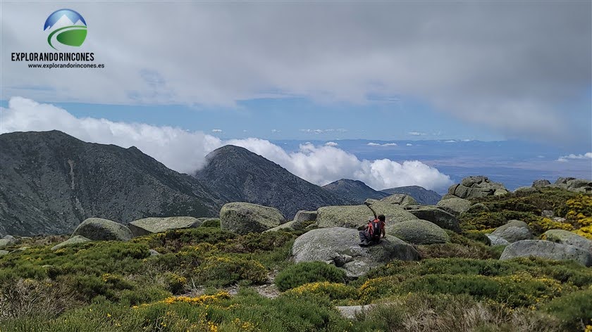 Ascensión a la Mira de 2.343 metros desde la Plataforma de Gredos, Ávila