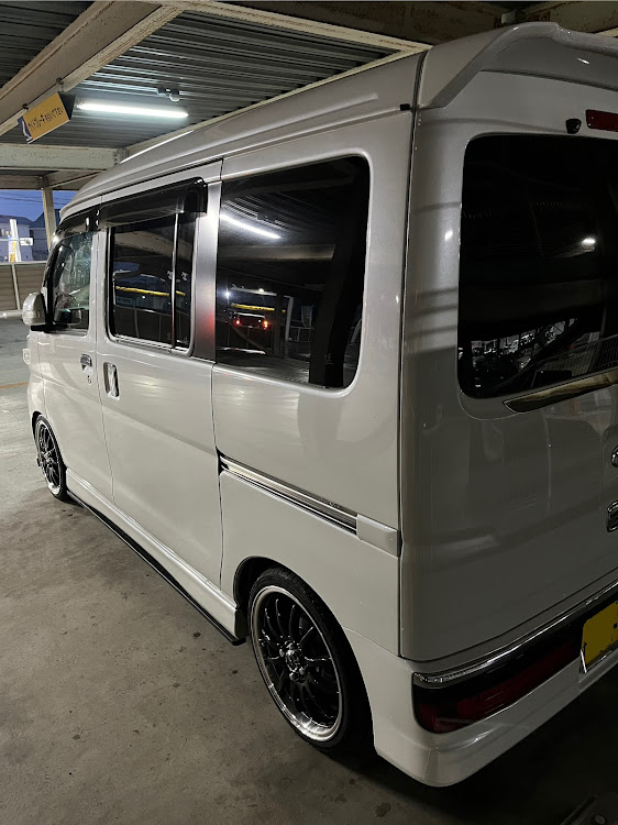 アトレーワゴンのカスタムターボRSリミテッド・中期リヤの最終型・ロッキーA200S・雨の中の洗車・お試し撥水溶剤に関するカスタム事例の投稿画像10枚目