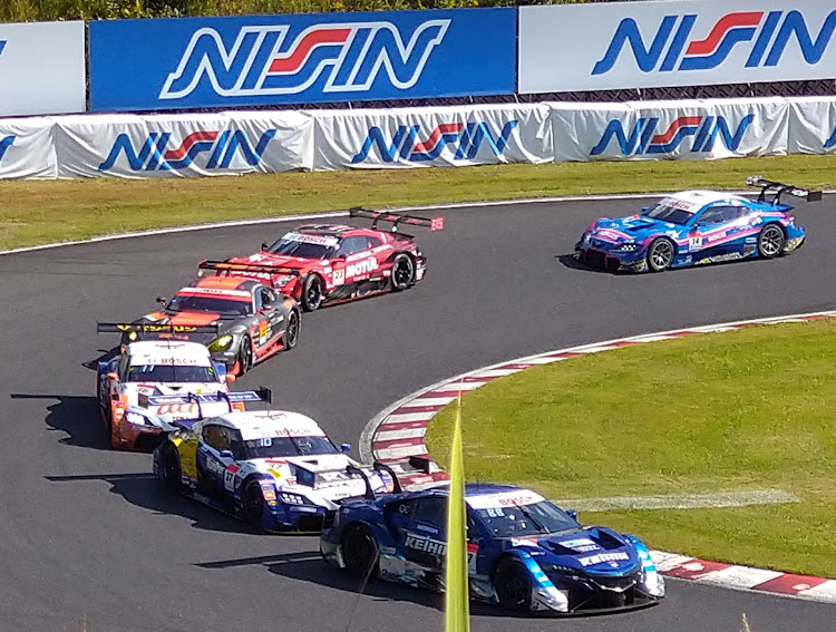 ZANX@S15Drifter☆さんが投稿したスーパーGT・鈴鹿サーキット・動画もあるよっ♪・レーススタート・開幕から混走編に関するカスタム事例の投稿画像3枚目