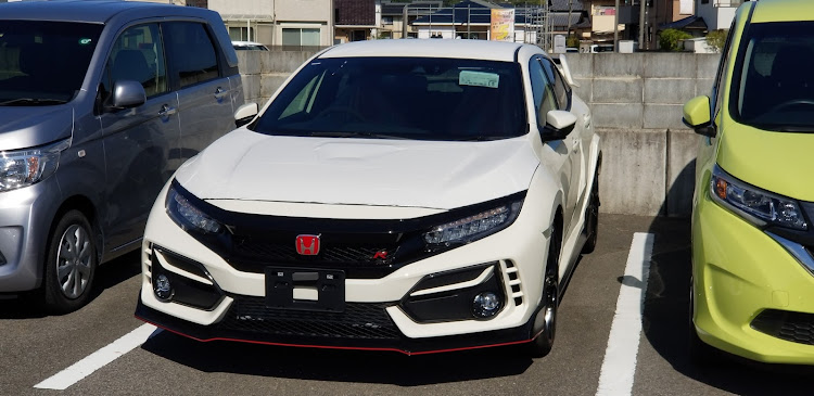 シビックタイプRのFK8シビックタイプR・Honda eに関するカスタム事例の投稿画像2枚目