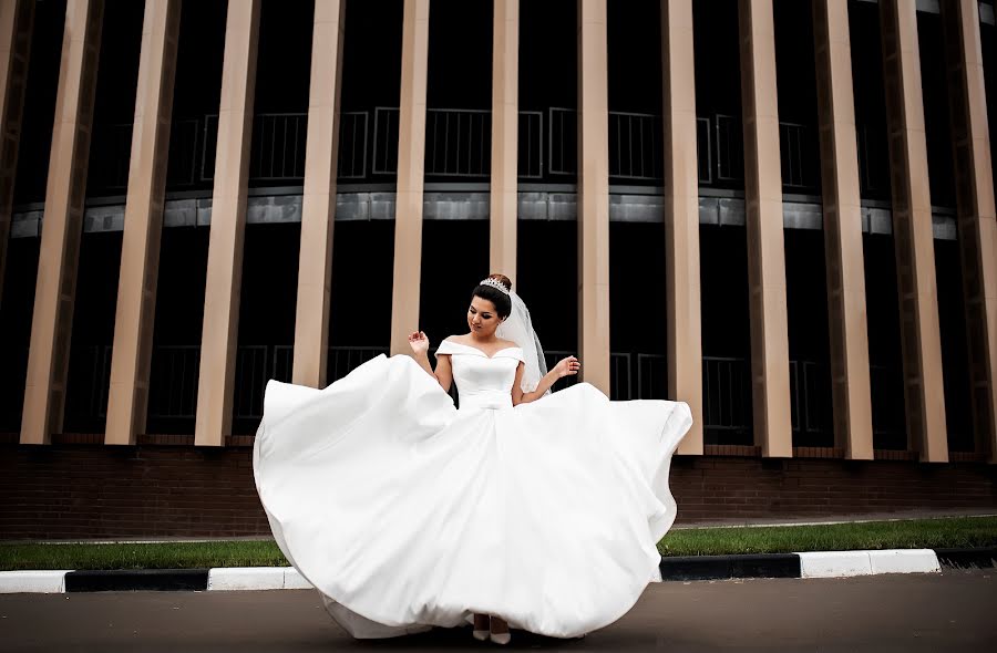 Fotógrafo de casamento Alena Medenceva (medentseva). Foto de 7 de julho 2021