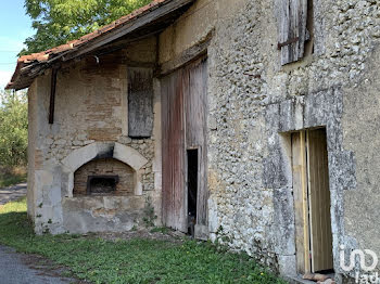 maison à Montmoreau-Saint-Cybard (16)