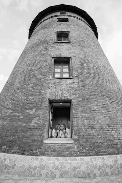 Wedding photographer Lóránt Kiss (lorantkiss). Photo of 24 April 2020