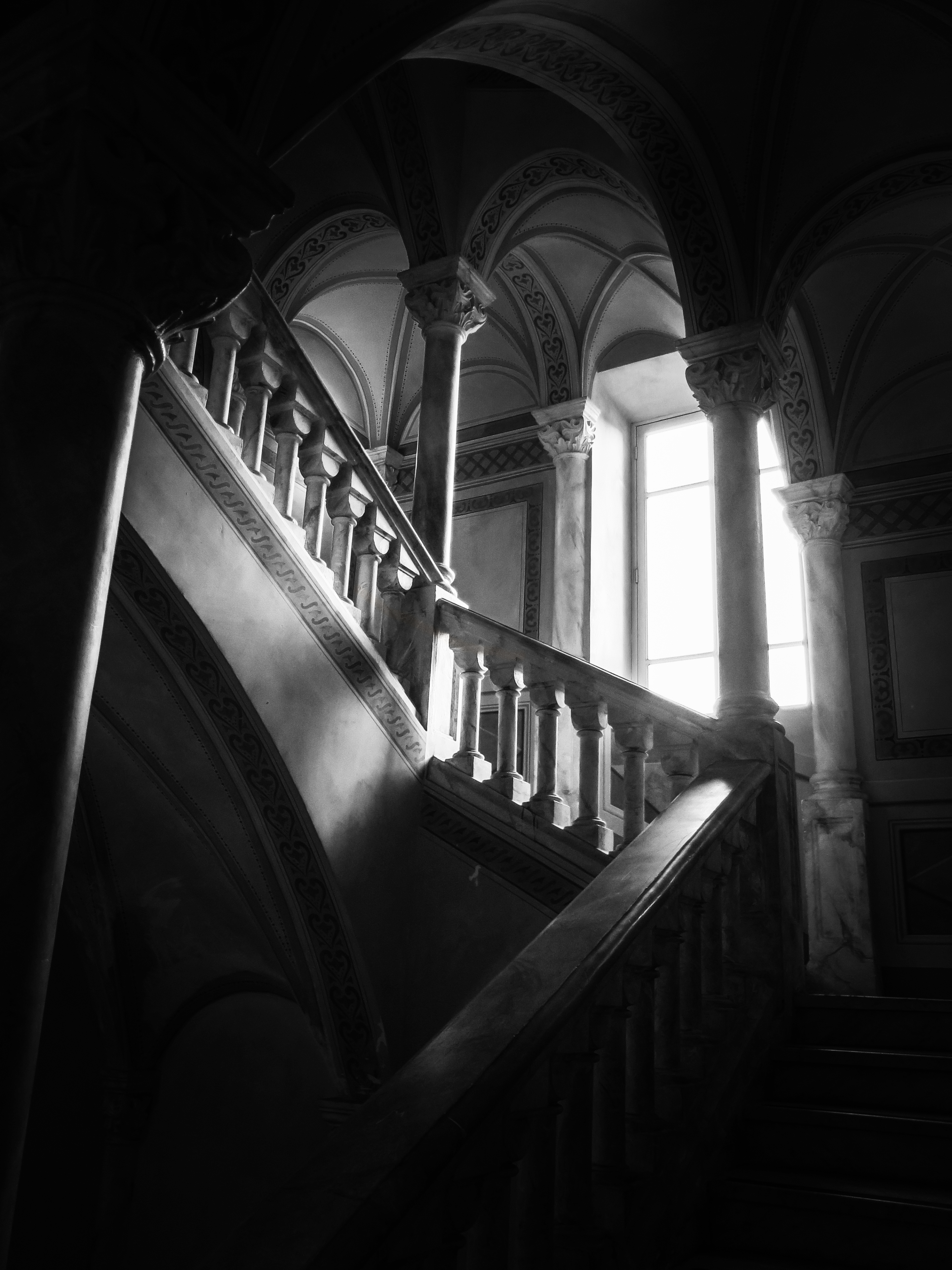 LUCE NEL VECCHIO "CREMLINO"... di malte