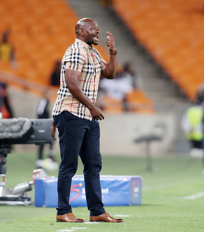 Kaizer Chiefs' head coach Steve Komphela issues out instructions to his team during the Absa Premiership match against Bloemfontein Celtic at FNB Stadium, Johannesburg South Africa on 24 February 2018.