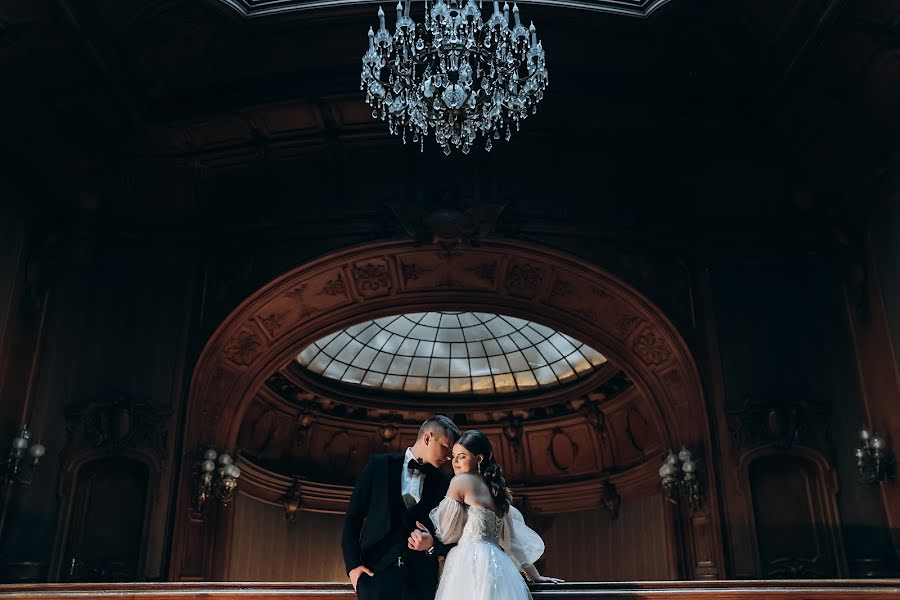 Fotógrafo de casamento Vasyl Leskiv (vasylleskiv). Foto de 10 de agosto 2023