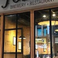 Jolly手工釀啤酒泰食餐廳(衡陽店)