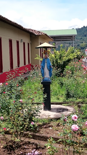 Virgen Del Rosal