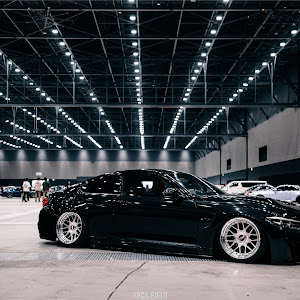 M4 クーペ F82