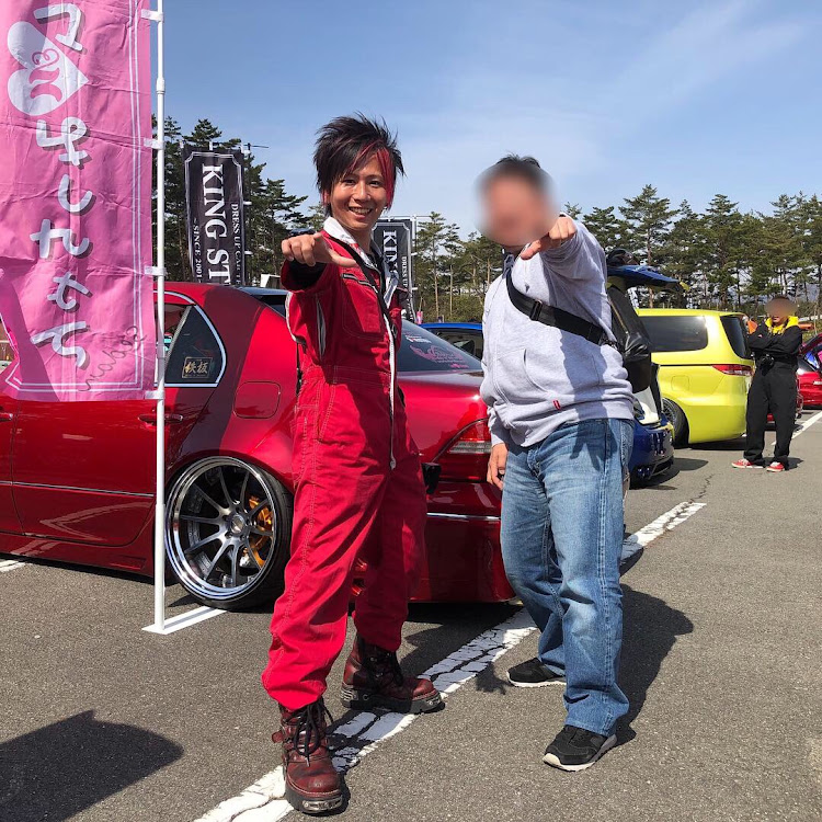 ジェイドのドレスアップミーティング・レッドメモリー・イチゴパフェ・美味に関するカスタム事例の投稿画像2枚目